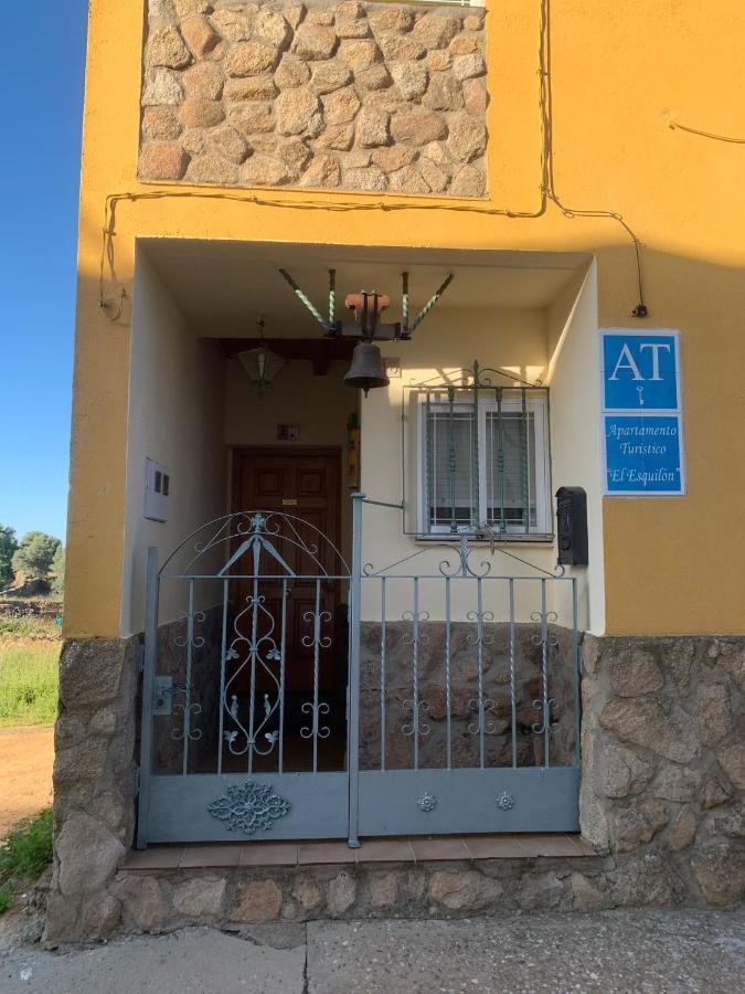 Apartamento Turistico El Esquilon Кальсадилья Экстерьер фото